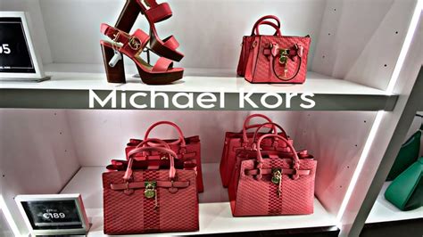 designer vitrine michael kors|michael kors outlet.